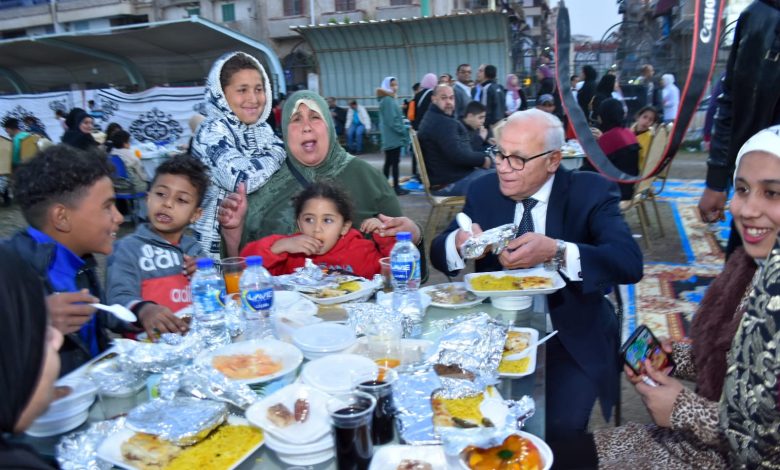 محافظ بورسعيد يشارك الطلاب مائدة أفطار تعليم بورسعيد بنادي المعارف الرياضي 5 IMG 20230404 WA0169