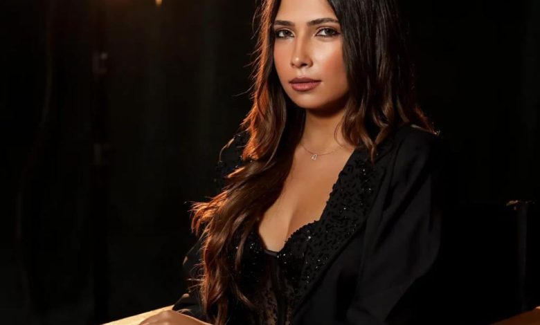 ايمي اسلام تدخل البوابه الذهبيه للفن المصرى عبر مسلسل عمله نادره 4 IMG 20230407 WA0208