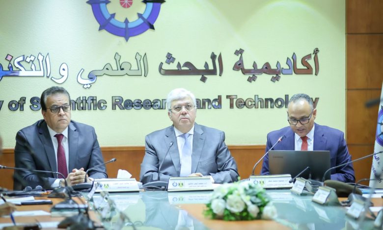 وزير التعليم العالي والبحث العلمي يرأس الاجتماع الثالث لمجلس إدارة المشروع القومي للجينوم المرجعي للمصريين 1 IMG 20230411 WA0077