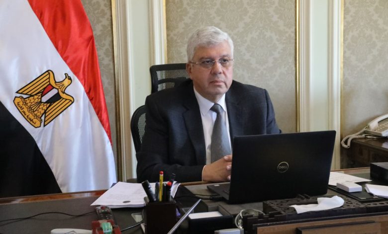 وزير التعليم العالي يوجه برفع درجة الاستعداد بالمستشفيات الجامعية خلال عيد الفطر المبارك 1 IMG 20230420 WA0150