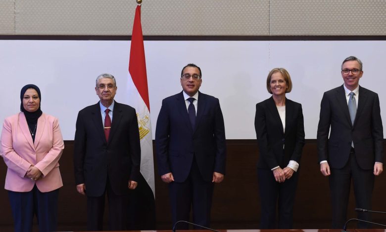 رئيس الوزراء يشهد توقيع مذكرة تفاهم لبدء دراسات مشروع تصدير الطاقة المتجددة من مصر إلى أوروبا عبر إيطاليا 1 IMG 20230515 WA0140