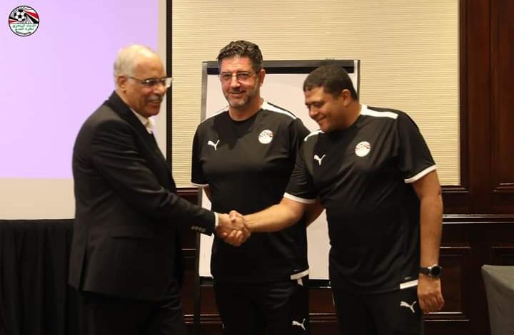 جمال علام يزور معسكر منتخب مصر ويجتمع بفيتوريا واللاعبين 7 FB IMG 1686419012518