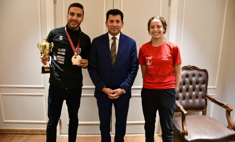 وزير الرياضة يستقبل مهند شعبان بطل الخماسي الحديث وهنا جودة بطلة تنس الطاولة 5 IMG 20230608 WA0170