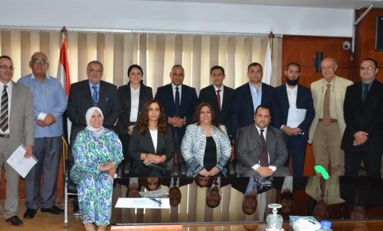 بالصور.. أكاديمية البحث العلمي ومركز تحديث الصناعة تسلم عقود 8 مشروعات بحثية ضمن مبادرة ربط البحث العلمي بالصناعة 4 IMG 20230610 WA0034