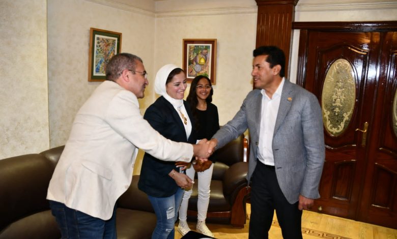 وزير الرياضة يكرم لاعبة منتخب الشراع بعد فوزها بالميدالية الذهبية بالبطولة الإفريقية 5 IMG 20230612 WA0174