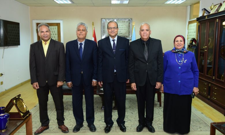 التخليق الحيوي لجزيئات الذهب النانووية ضد الخلايا السرطانية 3 IMG 20230614 WA0107