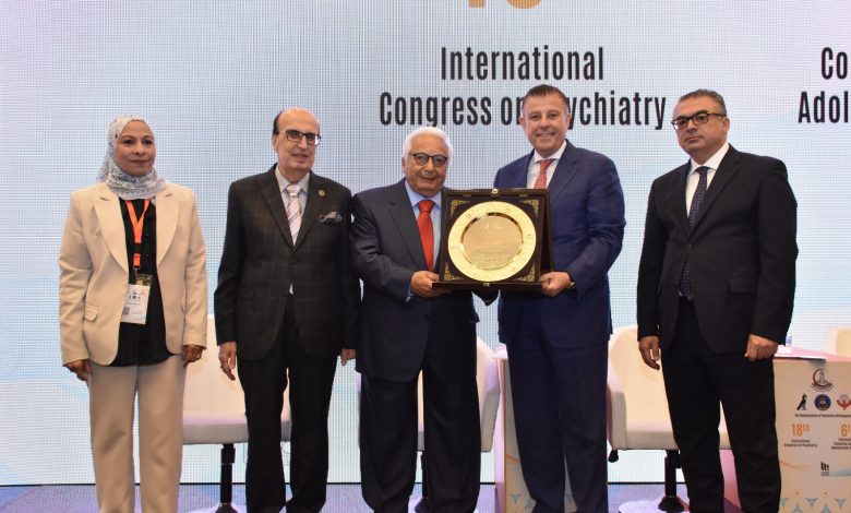 رئيس جامعة عين شمس يفتتح المؤتمر الدولي الثامن عشر للطب النفسي 1 IMG 20230615 WA0052