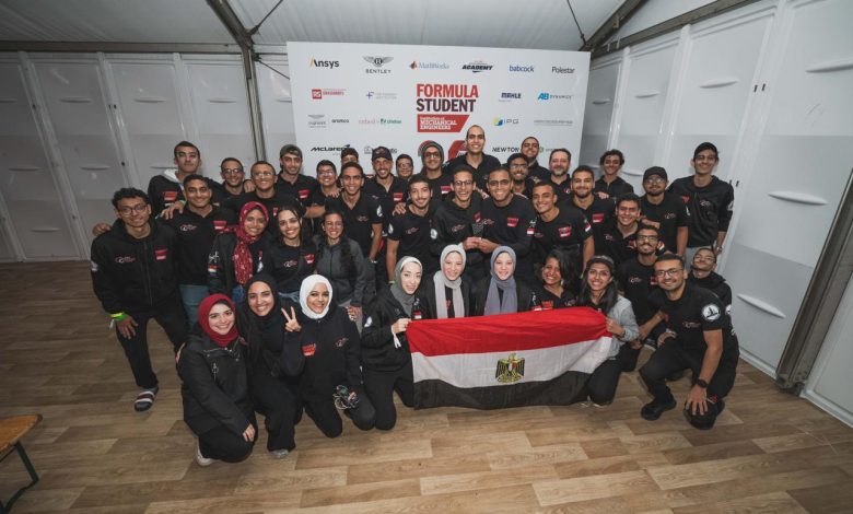 الوزير يُهنئهندسة عين شمس لفوز.فريقها بالمركز الأول في تصميم سيارات السباق الكهربائية بالمملكة المتحدة 3 IMG 20230723 WA0064