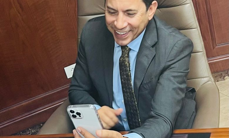 وزير الرياضة يهنئ أحفاد الفراعنة في الطائرة بعد تأهيلهم لدور الثمانية بكأس العالم 1 IMG 20230808 WA0126