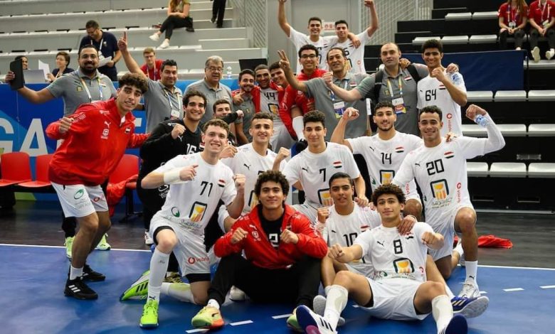 وزير الرياضة يدعم منتخب الناشئين لليد رغم خسارة برونزية كاس العالم بكرواتيا 1 IMG 20230813 WA0127