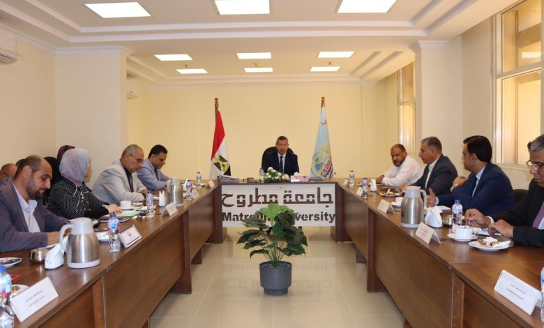 مجلس جامعة مطروح يبحث الاستعدادات للعام الدراسي الجديد 3 IMG 20230831 WA0078