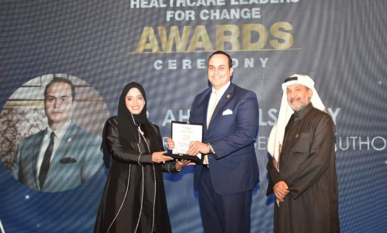 هيئة الرعاية الصحية تحصل على الجائزة البلاتينية في "قيادة الصحة الرقمية" بالوطن العربي 5 FB IMG 1695978069987