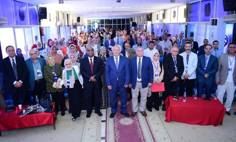 افتتاح المؤتمر العلمي الثالث لقسم طب المناطق الحارة والجهاز الهضمي بمستشفي سوهاج الجامعي 3 IMG 20230907 WA0066