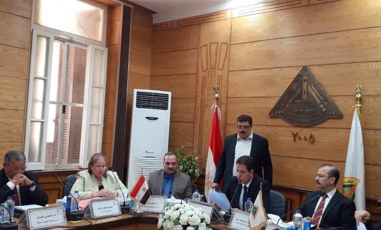 مجلس جامعة بنها يوجه بتكثيف ندوات التوعية بالقضية السكانية 1 IMG 20230920 WA0076