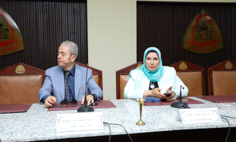 لجنة المكتبات بجامعة الزقازيق تناقش ميزانية شراء الكتب للمكتبة المركزية والكليات 1 IMG 20230930 WA0127