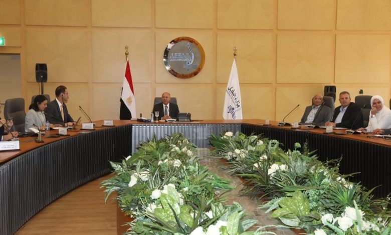 وزير النقل يبحث مع وفد البنك الدولي خط التجارة بين القاهرة والإسكندرية. 3 FB IMG 1698332546518