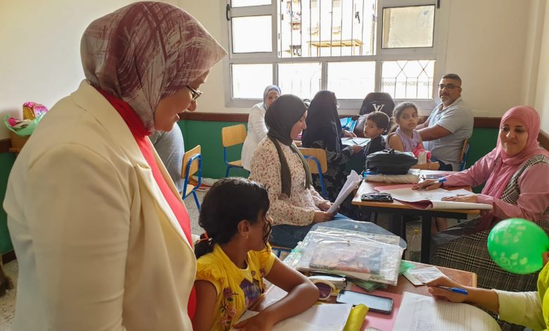 بالصور وكيل تعليم بور سعيد تتفقد مدارس الحي الإماراتي في أول يوم دراسة 5 IMG 20231001 WA0135