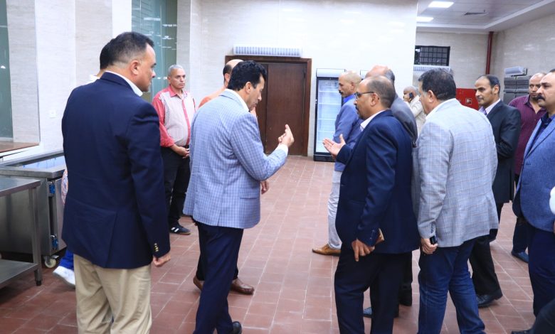 وزير الرياضة ومحافظ أسوان يتفقدان أعمال التطوير بالمدينة الشبابية بأسوان 4 IMG 20231007 WA0008