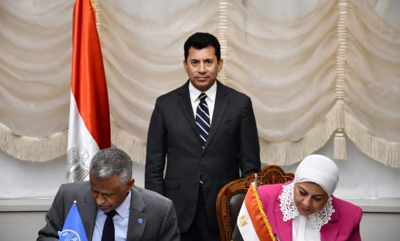 وزير الشباب والرياضة يشهد مراسم توقيع مذكرة تفاهم مع منظمة الفاو بشأن إقامة أندية زراعة للشباب 7 IMG 20231008 WA0145