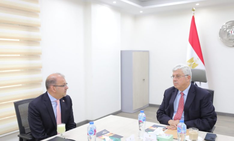 عاشور يلتقي نائب مساعد وزير الخارجية الأمريكي للتعليم والثقافة 3 IMG 20231012 WA0002