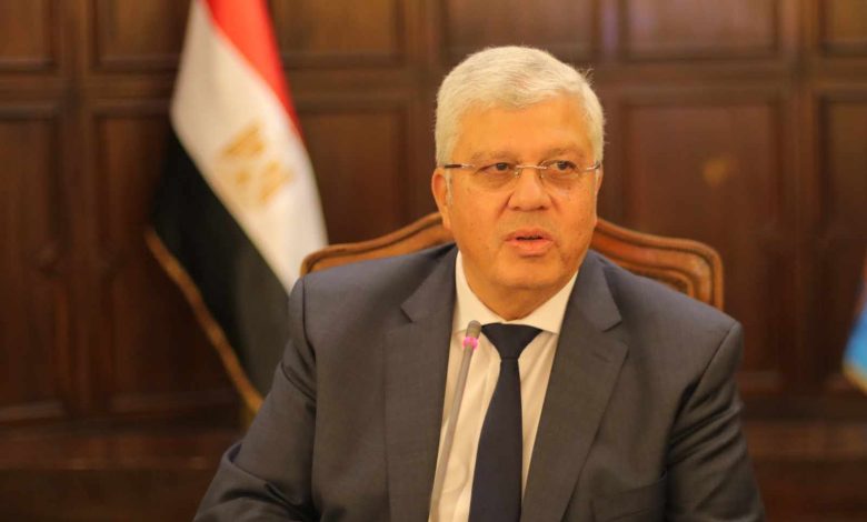 وزير التعليم العالي يستعرض تقريرًا حول جهود التحول الرقمي بالجامعات 1 IMG 20231014 WA0082