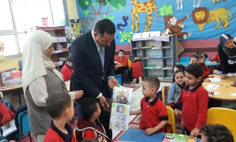 مدير تعليم الجيزة يتفقد مدارس إداراتى منشأة القناطر والوراق التعليمية 3 IMG 20231015 WA0135