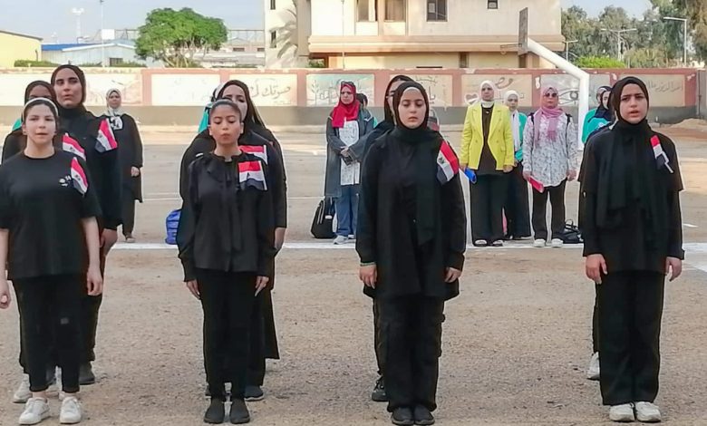 دقيقة حدادا وتنكيس الإعلام علي أرواح شهداء قطاع غزة بمدارس بورسعيد 4 IMG 20231019 WA0097