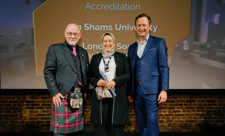 جامعة عين شمس تتسلم شهادة الاعتماد الدولي لبرنامج العمارة والعمران البيئي بكلية الهندسة 1 IMG 20231026 WA0119