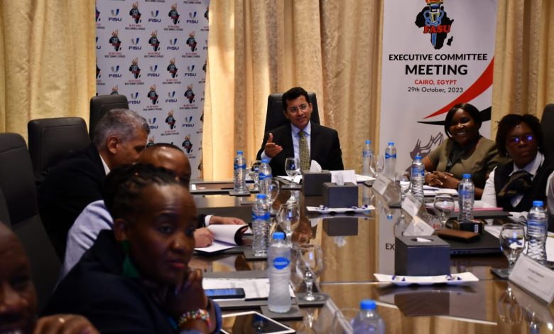 مستقبل الرياضة الجامعية الافريقية جلسة نقاشية فى الملتقي الدولي للاستثمار وصناعة الرياضة 5 IMG 20231029 WA0225