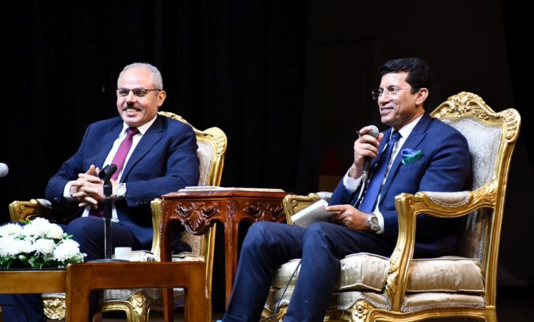 وزير الشباب والرياضة يعقد جلسة حوارية مع شباب جامعة قناة السويس 6 IMG 20231104 WA0132