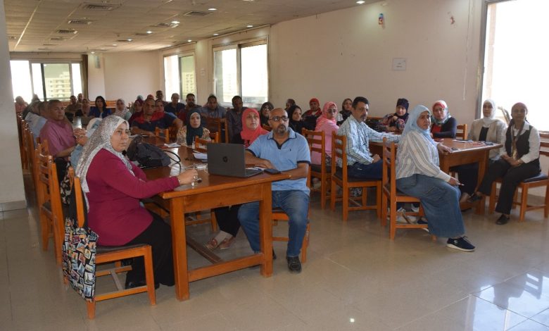 حلوان تنظم دورة مدونة السلوك الوظيفي لتطوير الأداء 3 IMG 20231108 WA0066