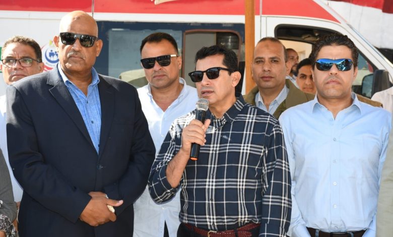 تضامنا مع غزة.. وزير الشباب والرياضة يطلق الحملة القومية للتبرع بالدم 4 IMG 20231110 WA0103