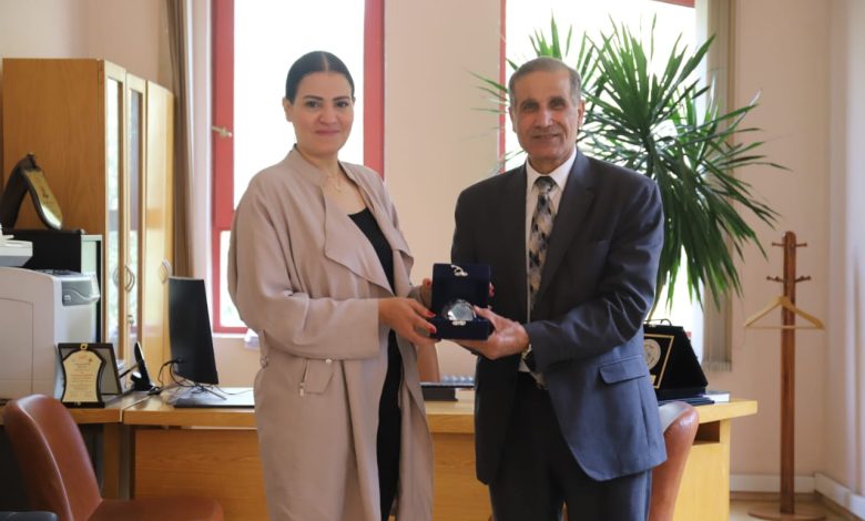 مناقشة سبل التعاون المشترك بين جامعة هليوبوليس والمجلس القومى للمرأة 1 IMG 20231114 WA0151