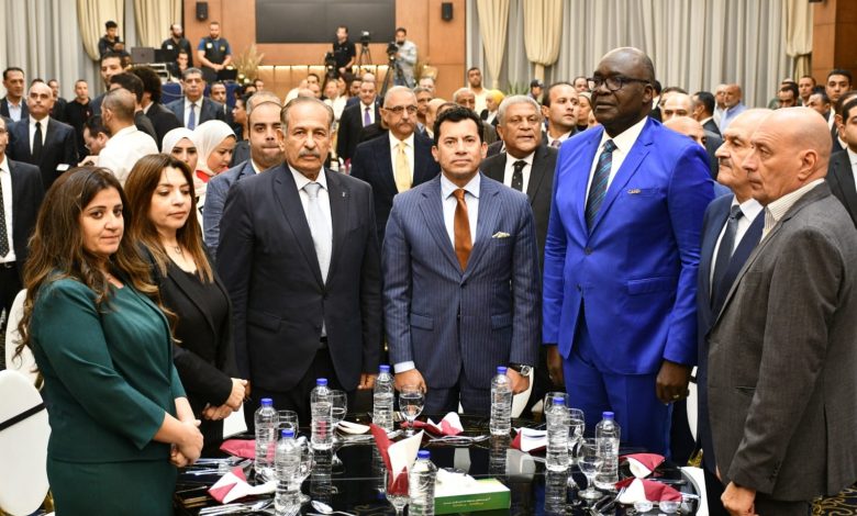 بمشاركة ١٦ دولة افريقية ... وزير الرياضة يشهد قرعة بطولة افريقيا لكرة اليد 5 IMG 20231115 WA0246