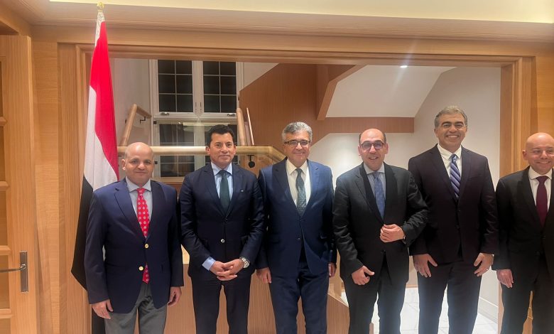 وزير الشباب والرياضة يلتقي أعضاء القنصليه المصرية في مونتريال 2 IMG 20231117 WA0145