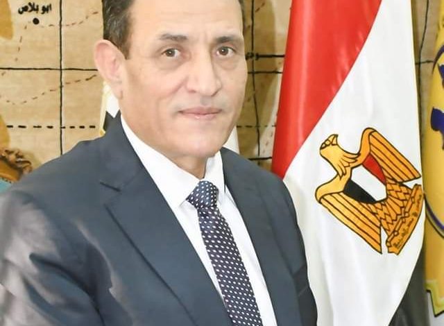 رئيس هيئة تعليم الكبار والعاملين بالعيئة يؤيدون الرئيس السيسى فى الانتخابات الرئاسية 3 IMG 20231122 WA0077 1