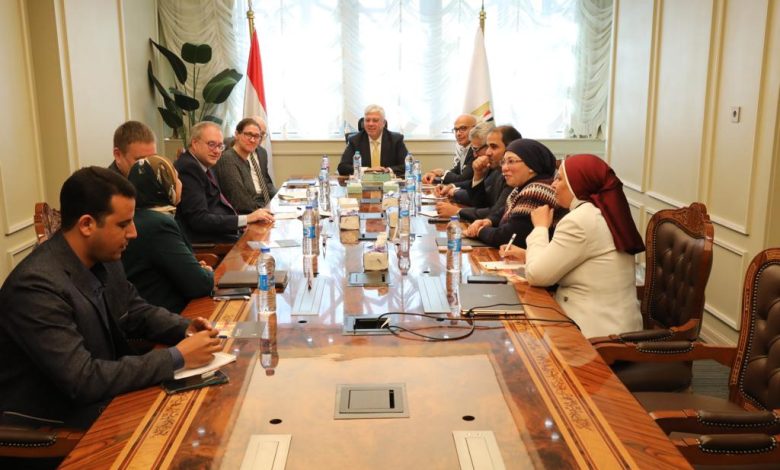 تعاون علمى بين جامعة عين شمس وجامعة إكستر البريطانية 4 IMG 20231128 WA0076