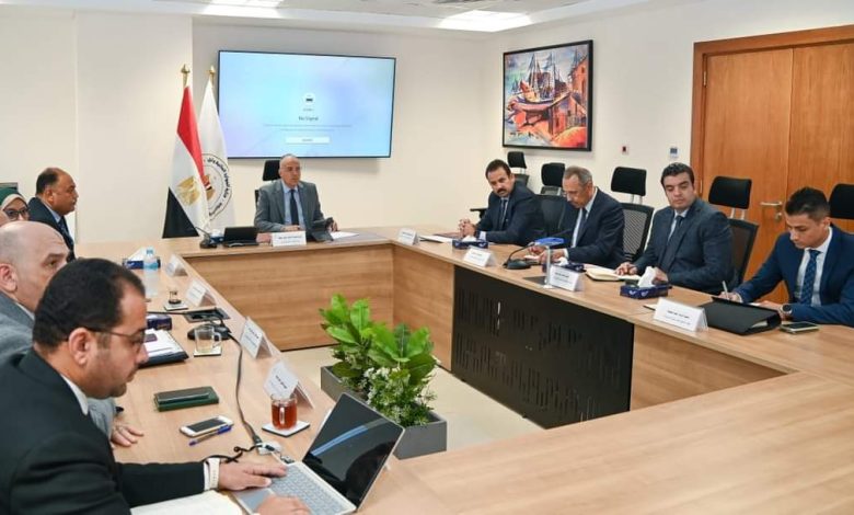 وزير الرى يتابع الموقف التنفيذي لمشروع الدلتا الجديدة 3 FB IMG 1701773274820