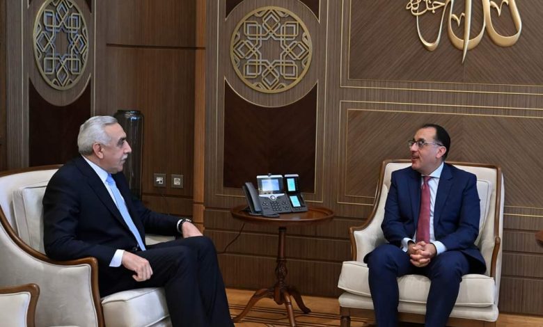 رئيس الوزراء يلتقى سفير العراق بالقاهرة بمناسبة انتهاء مهام عمله 1 FB IMG 1703783799319