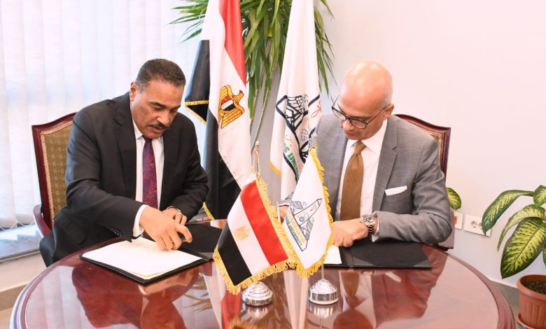 بروتوكول تعاون بين جامعة عين شمس ومحافظة مطروح 2 IMG 20231201 WA0207