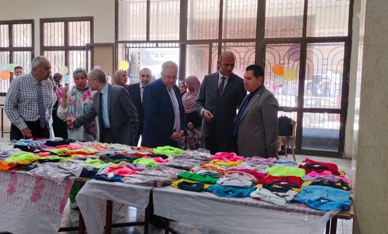 صيدلة حلوان تنظم معرض الملابس الجاهزة والمشغولات السنوي السادس 3 IMG 20231203 WA0119