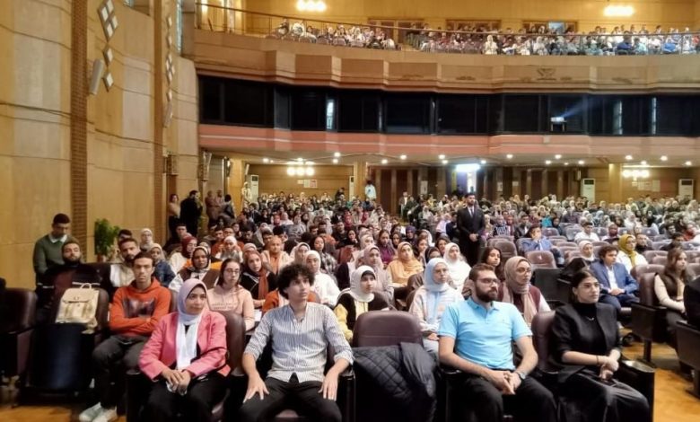 ندوات بكليات جامعة القاهرة تحت شعار (انزل شارك .. مصر هي الأهم) 8 IMG 20231206 WA0073