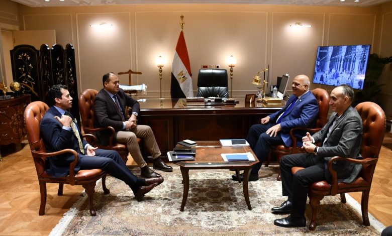 وزير الرياضة يلتقي رئيس الاتحاد المصري للرماية لبحث ملف استضافة مصر لبطولة العالم 3 IMG 20231214 WA0074 1