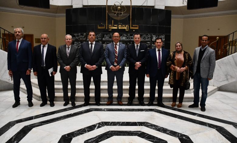 جامعة حلوان تبحث سبل التعاون مع جريدة الجمهورية 2 IMG 20231215 WA0076