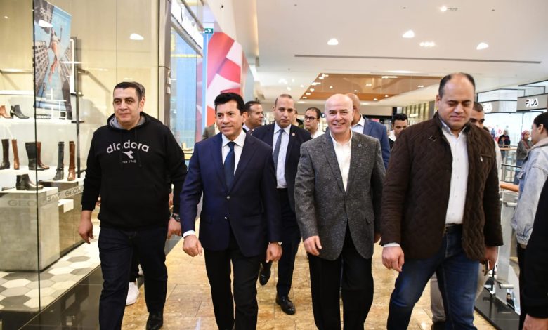 وزير الرياضة يتفقد اعمال التسجيل الخاصة بماراثون زايد الخيري 8 IMG 20231215 WA0160