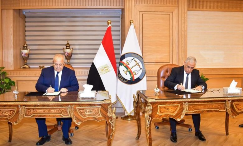 النائب العام ورئيس جامعة القاهرة يوقعان بروتوكول تعاون في مجالات التعليم والبحث العلمي والتدريب والنشر 4 IMG 20231223 WA0014