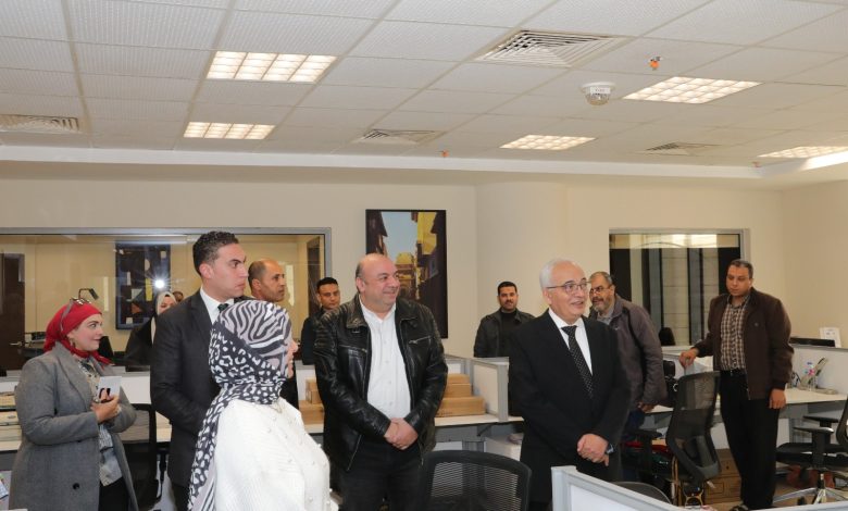 وزير التربية والتعليم يستهل العام الجديد بتفقد مبنى الوزارة لمتابعة سير العمل 3 IMG 20240101 WA0190