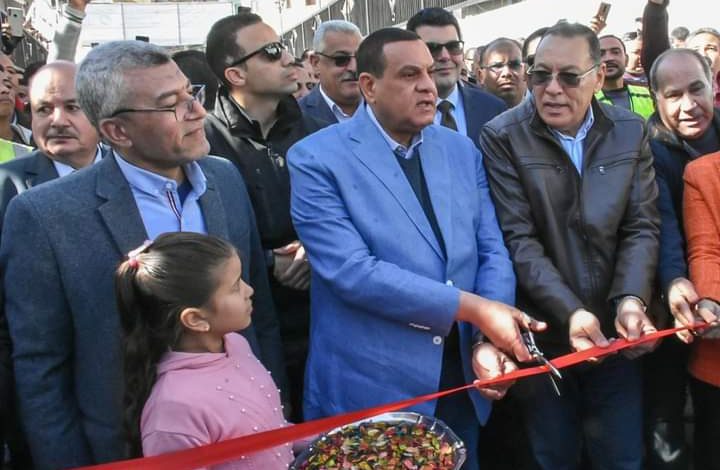 وزيرالتنمية_المحلية ومحافظ الشرقية يفتتحان مشروع إنشاء برج إداري ومول تجاري وجراج متعدد الطوابق بالزقازيق 1 IMG 20240113 WA0107