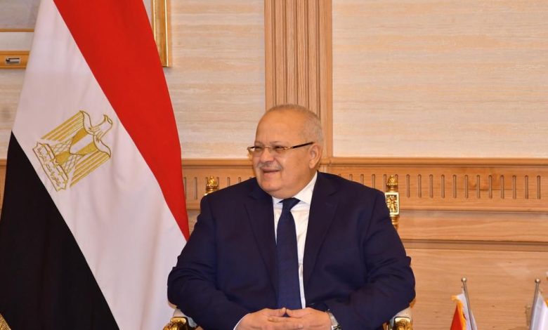 تعيين 8 وكلاء كليات و4 رؤساء أقسام علمية و64 طبيبا مقيما بطب أسنان ومعهد الأورام بجامعة القاهرة 1 IMG 20240114 WA0043