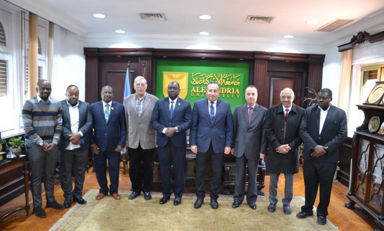 رئيس جامعة الإسكندرية يستقبل سفير تنزانيا لبحث سبل التعاون المشترك 1 IMG 20240115 WA0132